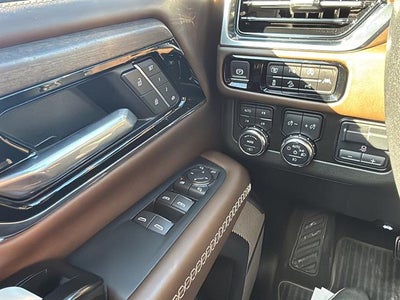 2025 GMC Yukon XL Denali Ultimate