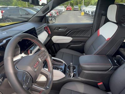 2023 GMC Canyon AT4X