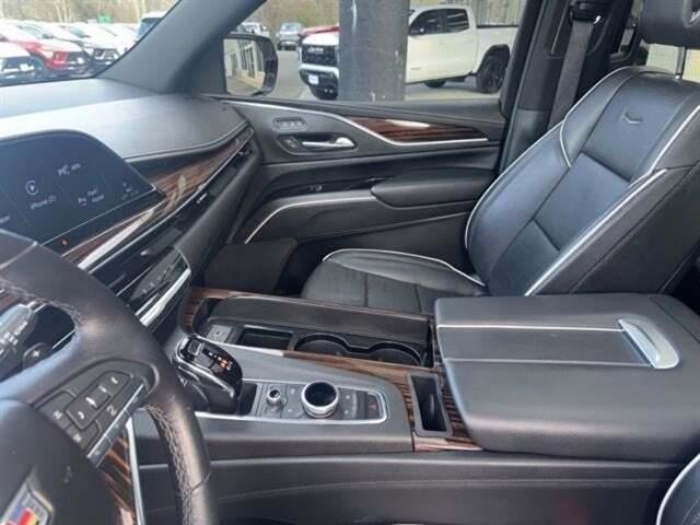 2023 Cadillac Escalade Premium Luxury