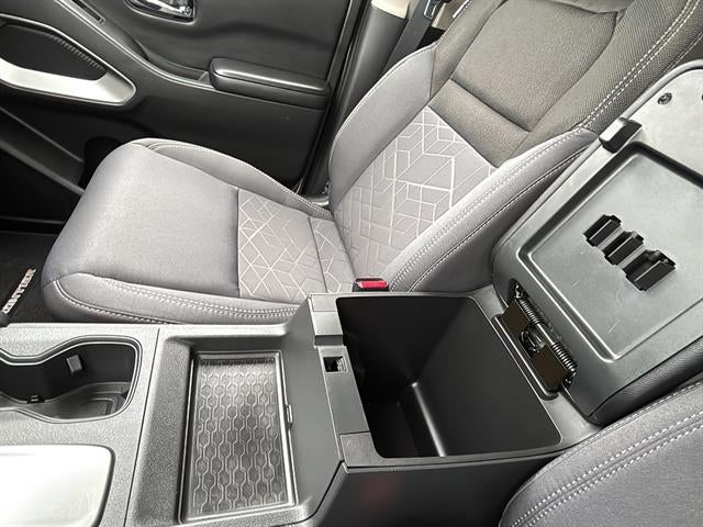 2025 Nissan Frontier Crew Cab Long Bed SV 4x4