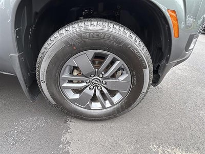 2025 Nissan Frontier Crew Cab Long Bed SV 4x4