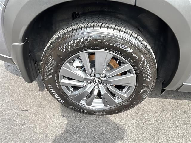 2025 Nissan Pathfinder SV 4WD