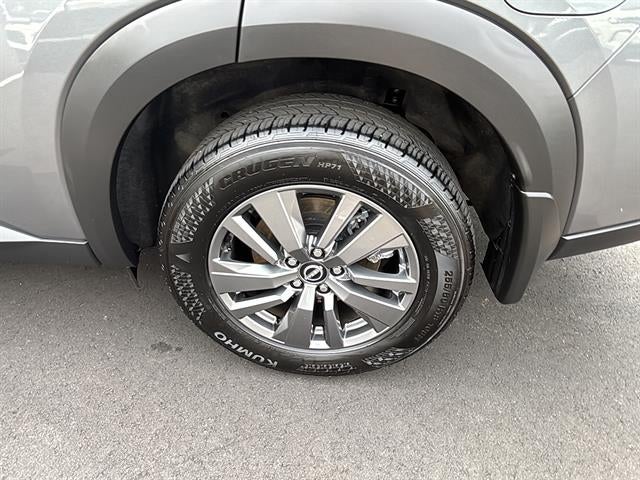 2025 Nissan Pathfinder SV 4WD