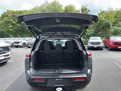 2025 Nissan Pathfinder SV 4WD