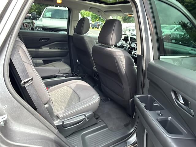 2025 Nissan Pathfinder SV 4WD