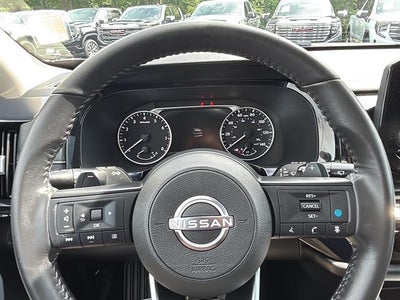 2025 Nissan Pathfinder SV 4WD