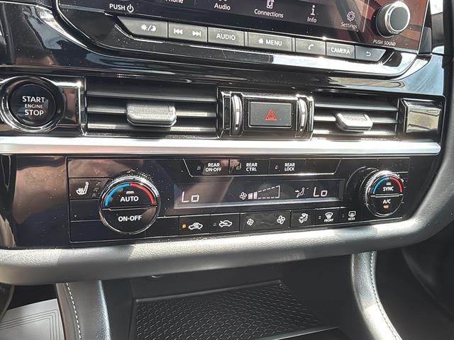 2025 Nissan Pathfinder SV 4WD