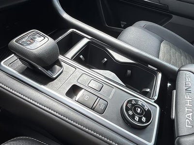 2025 Nissan Pathfinder SV 4WD