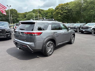 2025 Nissan Pathfinder SV 4WD