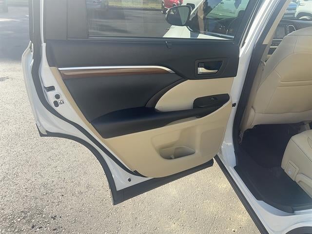 2017 Toyota Highlander Limited