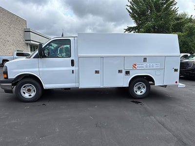 2026 GMC Savana Cutaway 3500 1WT