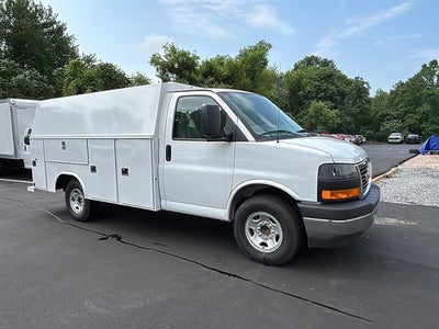 2026 GMC Savana Cutaway 3500 1WT