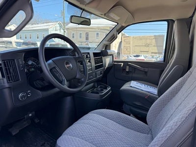 2026 GMC Savana Cutaway 3500 1WT