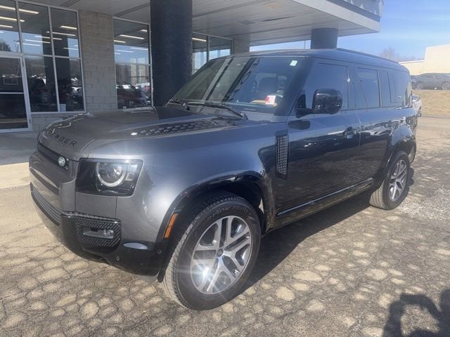 2024 Land Rover Defender 110 P400 X-Dynamic SE