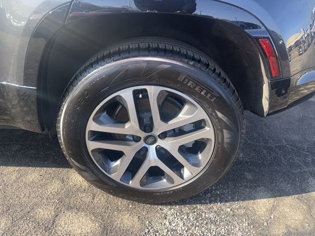 2024 Land Rover Defender 110 P400 X-Dynamic SE