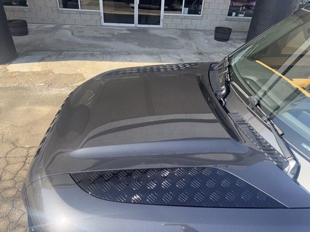 2024 Land Rover Defender 110 P400 X-Dynamic SE