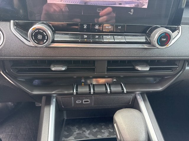 2024 Chevrolet Colorado WT