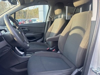 2022 Chevrolet Trax LS