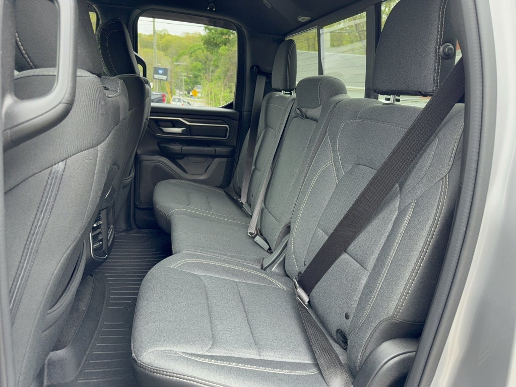 2020 RAM 1500 Big Horn Quad Cab 4x4 6'4" Box
