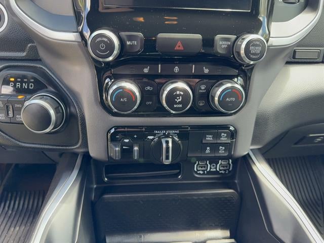 2022 RAM 1500 Big Horn Crew Cab 4x4 6'4" Box