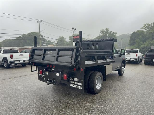 2026 GMC Sierra 3500 HD Chassis Cab Pro