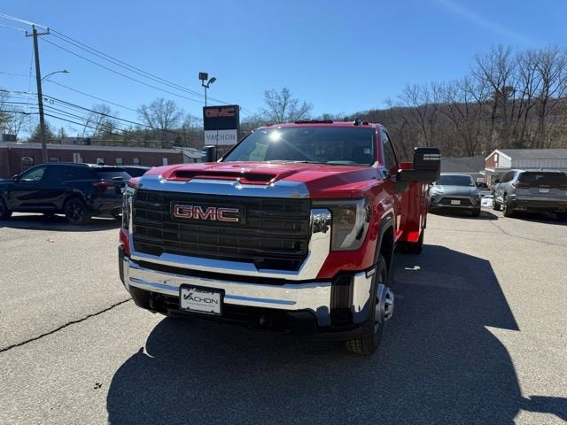 2026 GMC Sierra 3500 HD Chassis Cab Pro