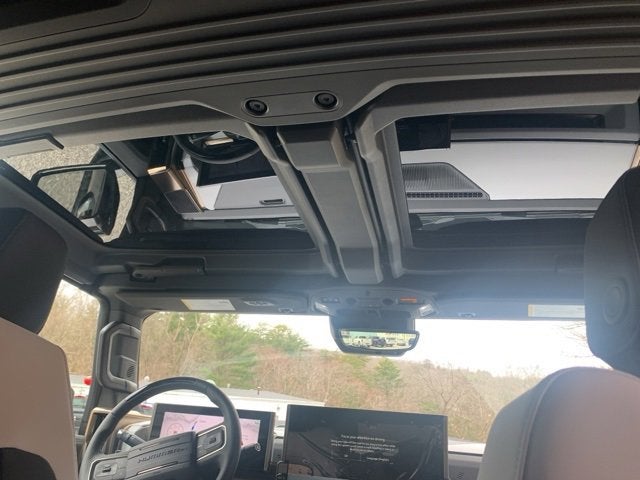 2024 GMC HUMMER EV SUV 2X