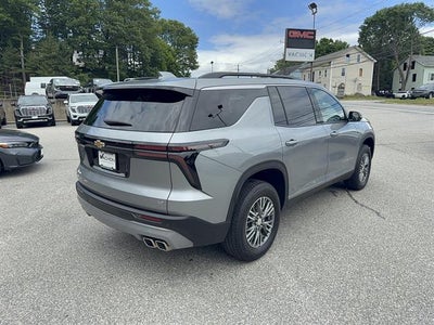 2024 Chevrolet Traverse LT