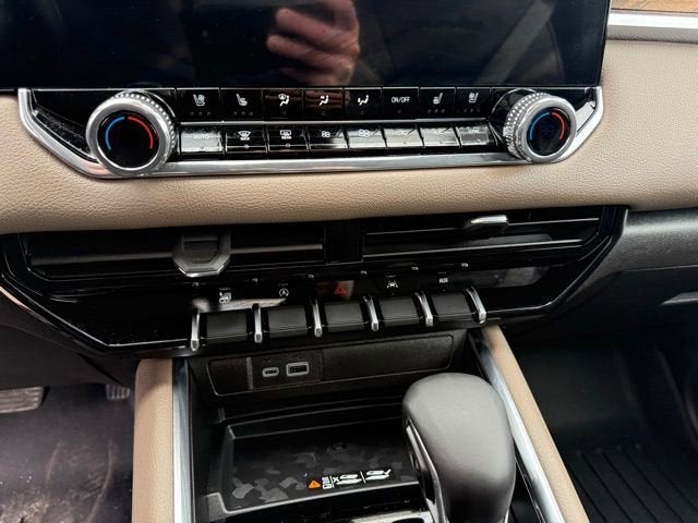 2025 GMC Canyon Denali