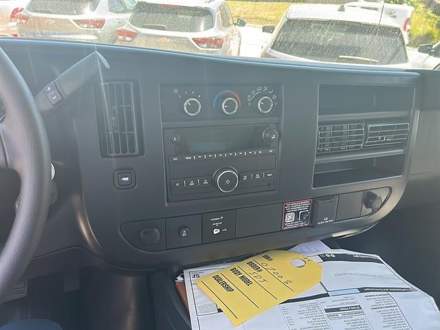2026 GMC Savana Cutaway 3500 1WT