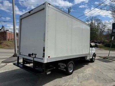 2026 GMC Savana Cutaway 3500 1WT