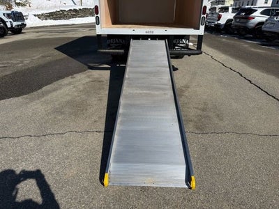 2026 GMC Savana Cutaway 3500 1WT