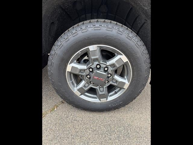 2026 GMC Sierra 2500HD SLT