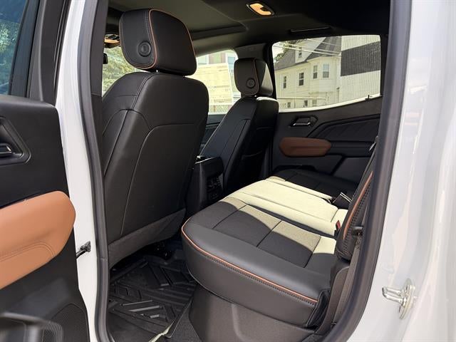 2026 GMC Canyon 4WD AT4