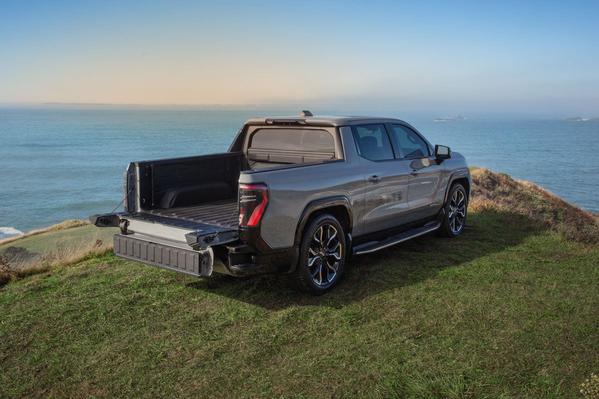 Vachon GMC in Putnam CT